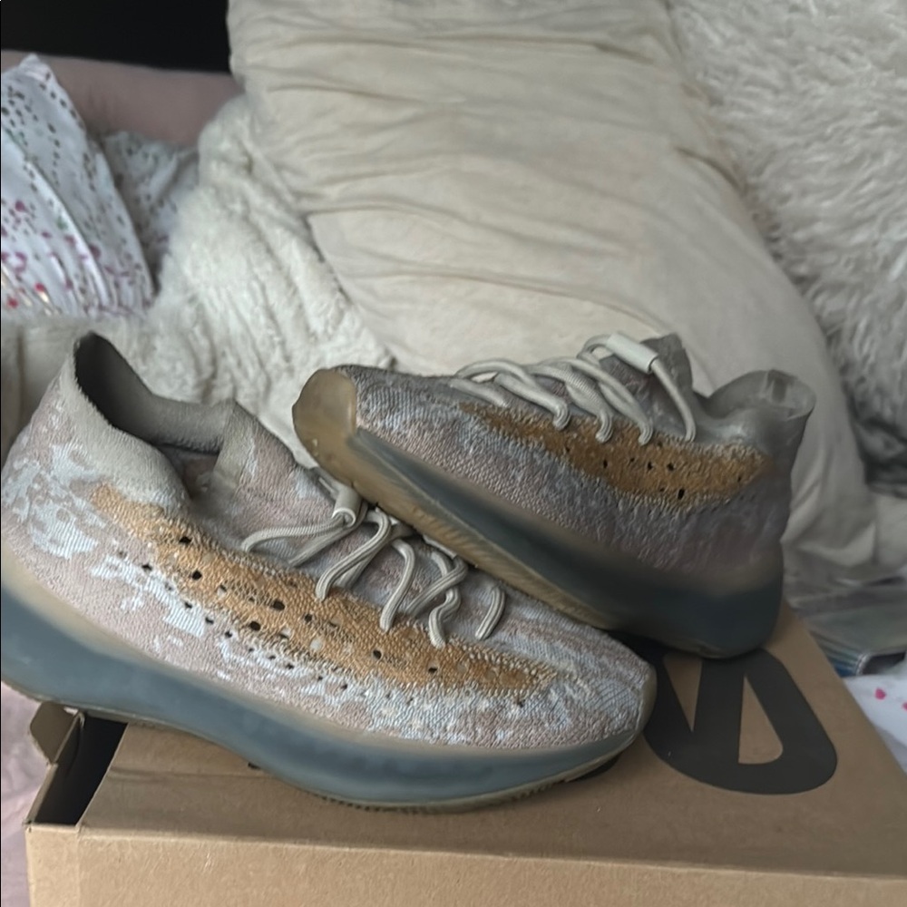 Stylish Tan Sneakers